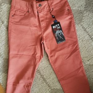 Women's butt lifting capri pants